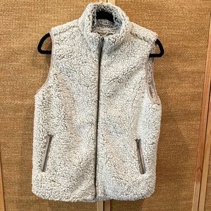 Thread + Supply sherpa vest- size medium